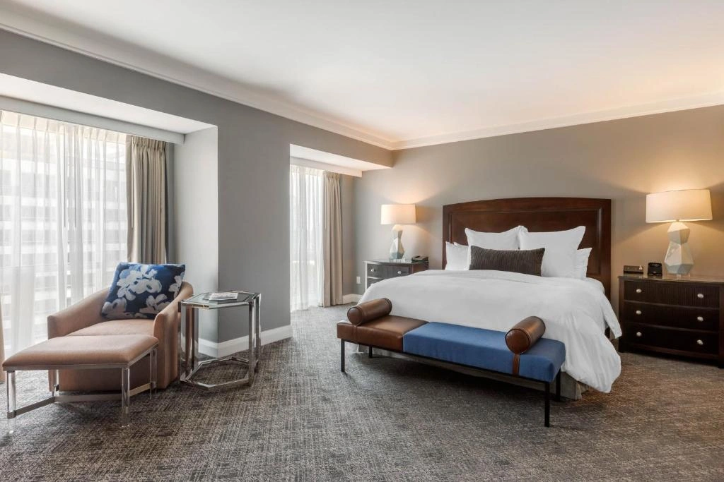 Omni Los Angeles Hotel at California Plaza